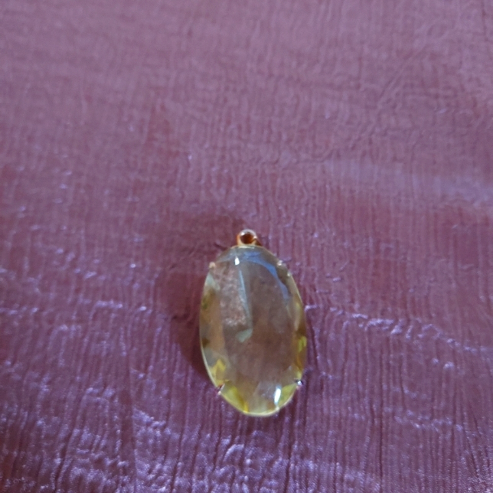 Lemon quartz pendant